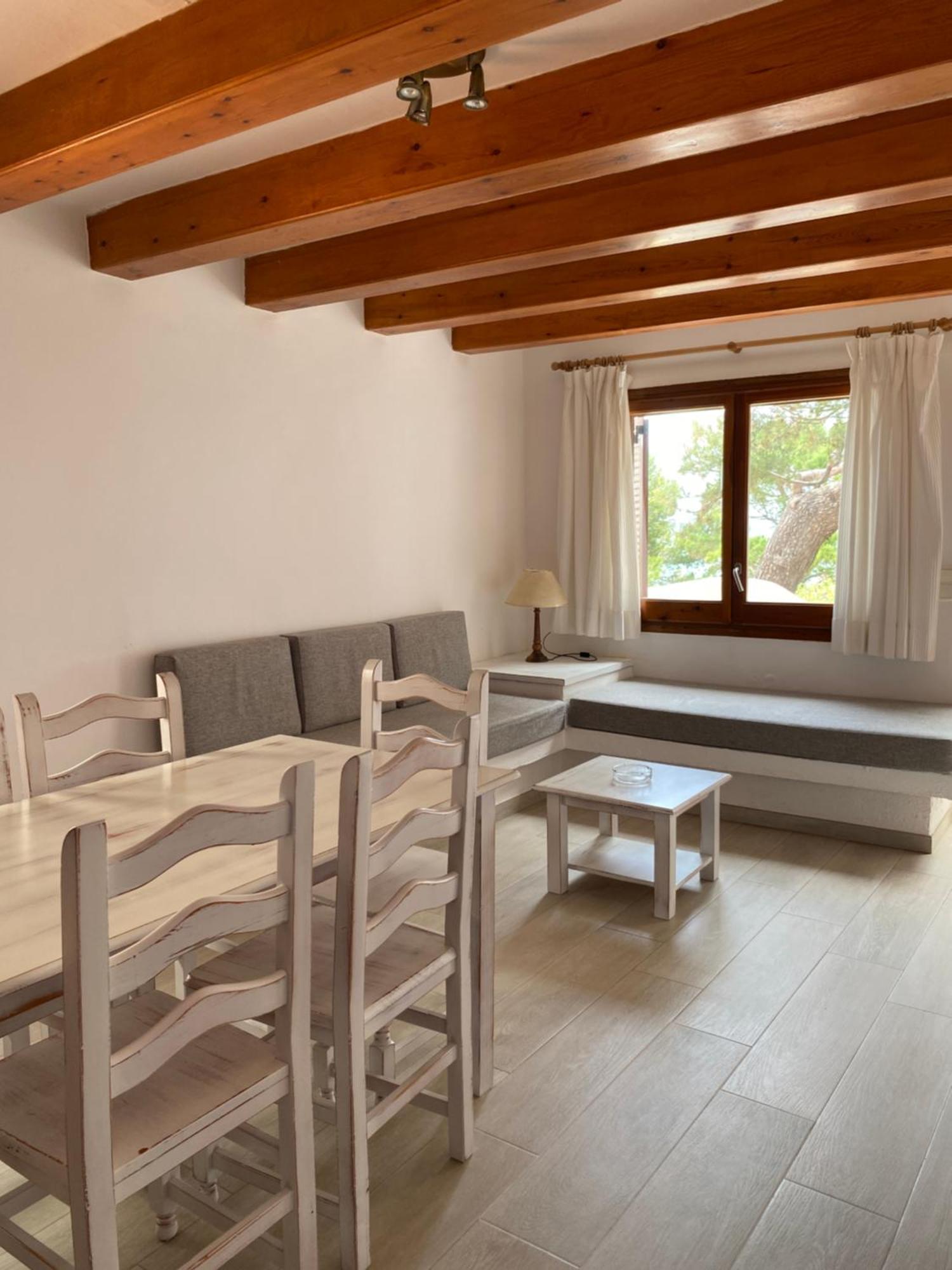 Apartamentos Llorca Platja de l'Almadrava Luaran gambar