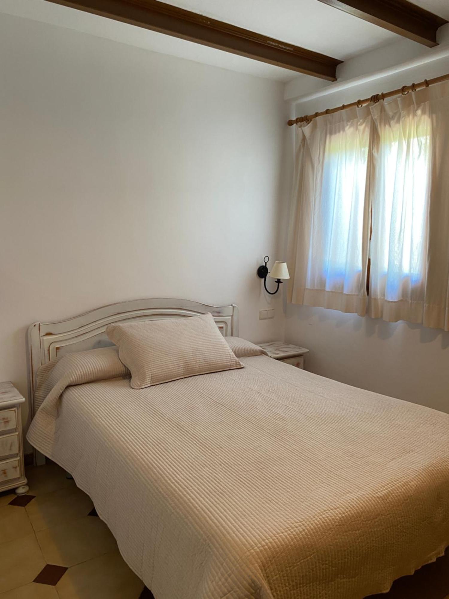 Apartamentos Llorca Platja de l'Almadrava Luaran gambar