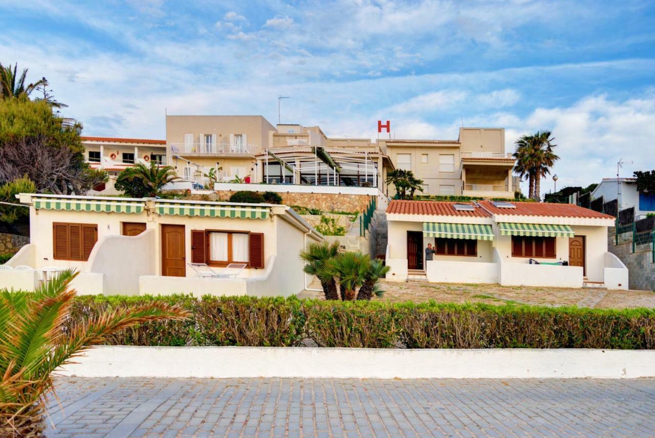 Apartamentos Llorca Platja de l'Almadrava Luaran gambar