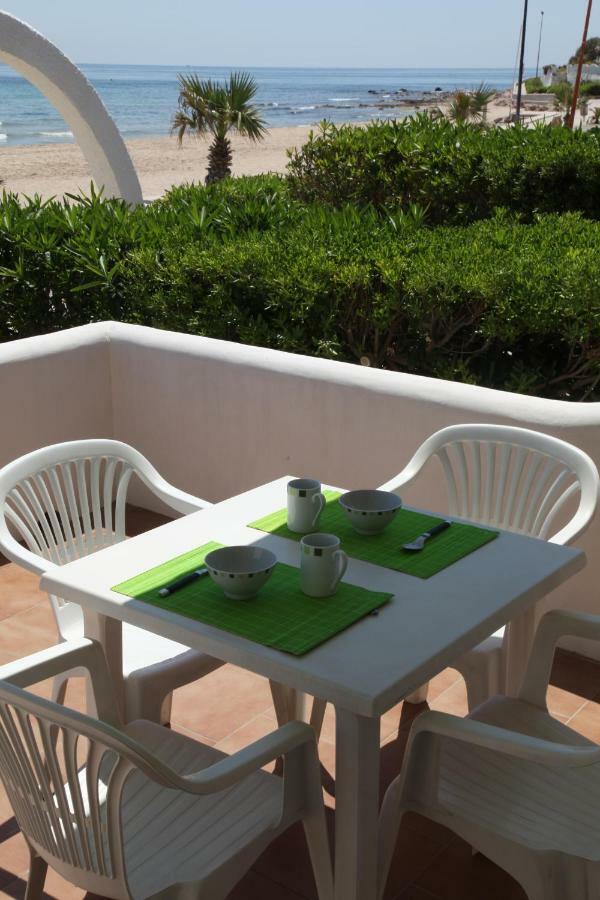 Apartamentos Llorca Platja de l'Almadrava Luaran gambar