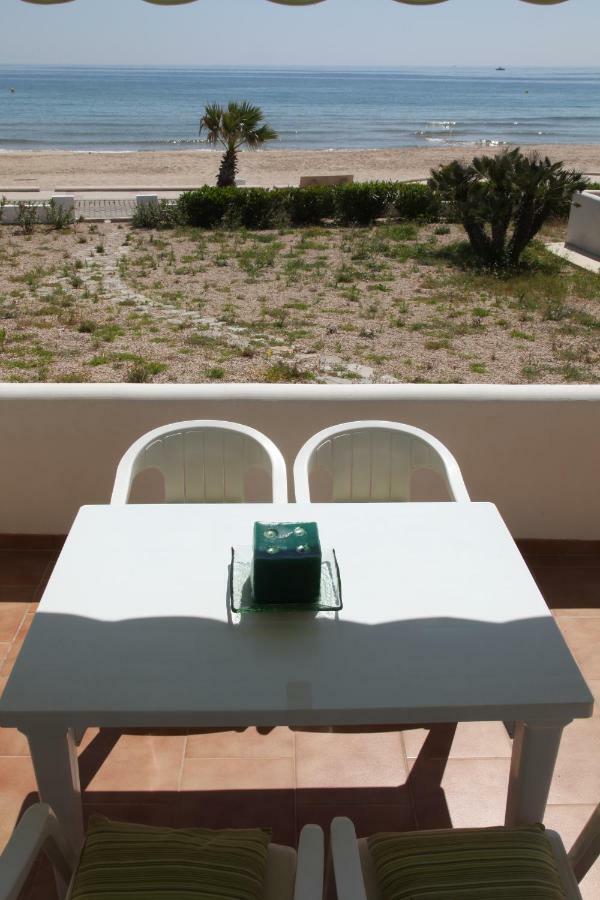 Apartamentos Llorca Platja de l'Almadrava Luaran gambar